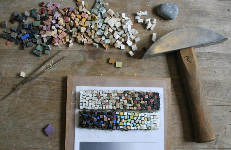 Mosaik gestalten mit dem Mosaikhammer